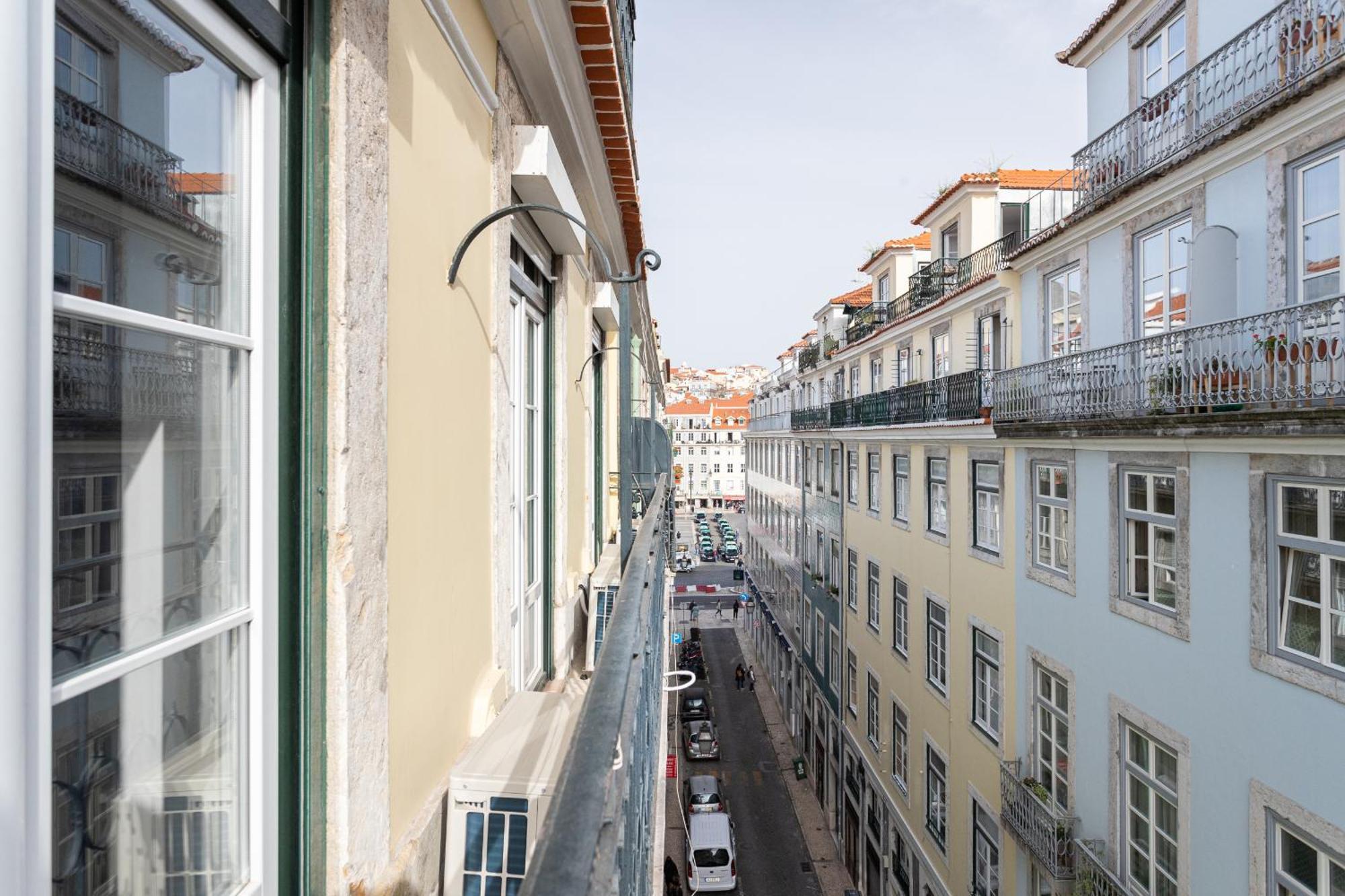 Апартаменты Santa Justa 24 Lisbon Downtown Номер фото